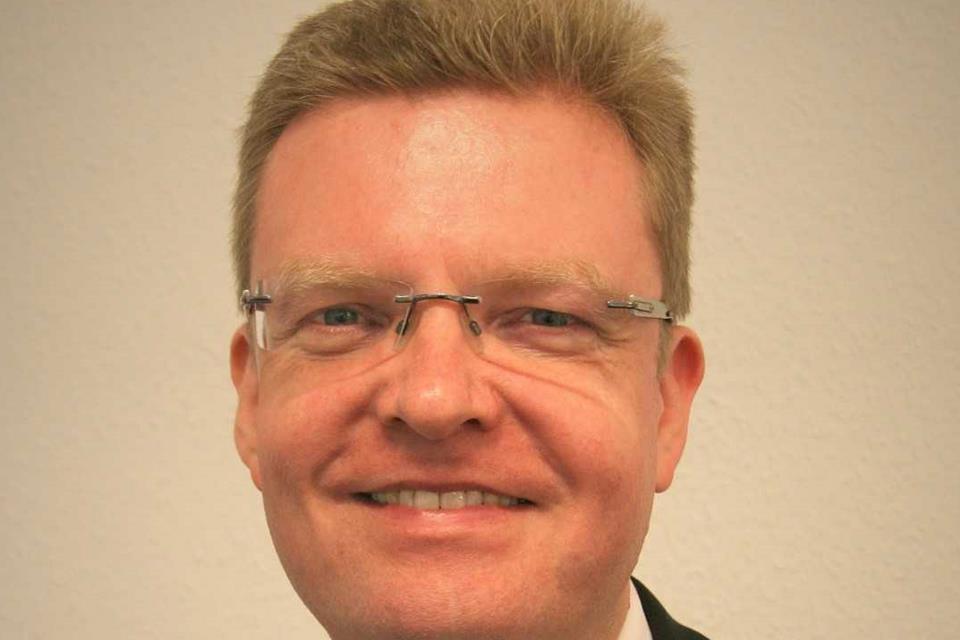 Dr. Thorsten Möller berät bei Genossenschafts-Gründungen.