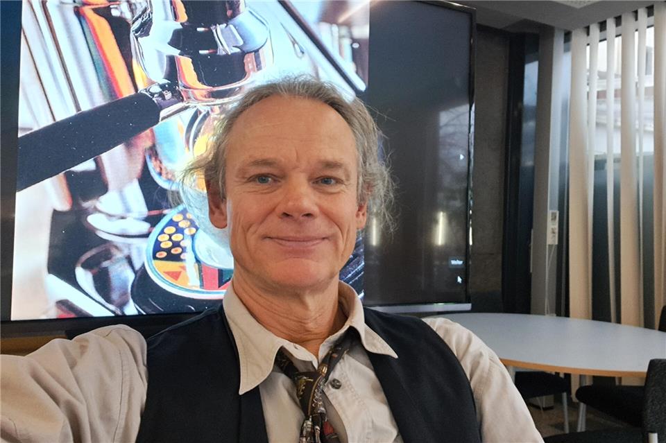 Dr. Torsten Reters hält den Vortrag „Was die Seele glücklich macht“.