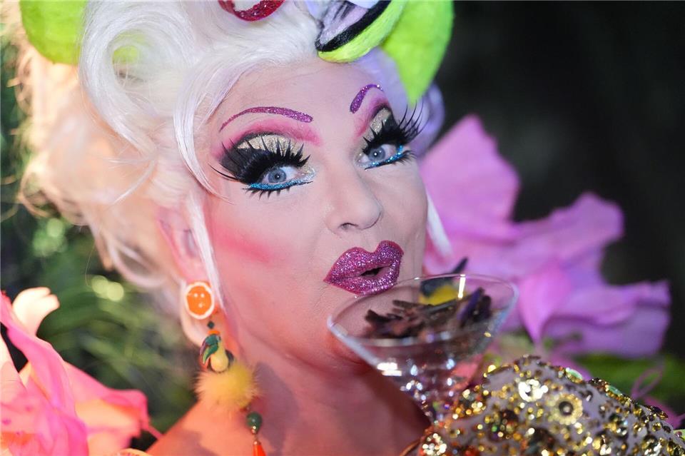 Dragqueen Olivia Jones eröffnet in Hamburg eine Reality-TV-Bar. Marcus Brandt/dpa