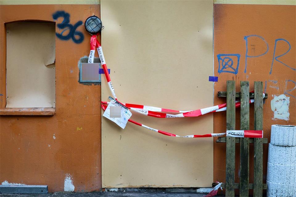 Drei Menschen starben bei dem Brand in Bochum. Christoph Reichwein/dpa