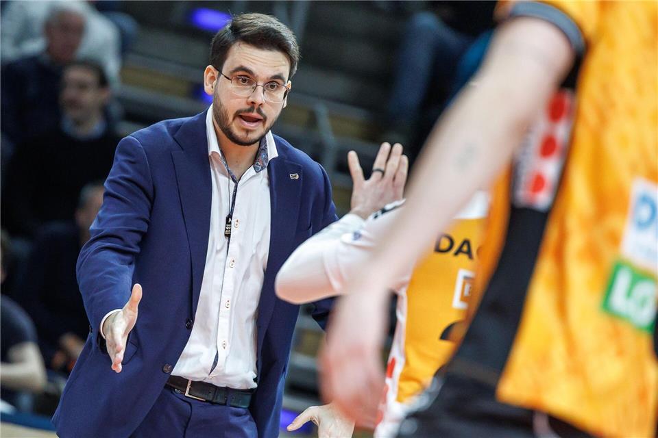 Drei Tage vor dem Spiel trat Chefcoach Alexandre Leal aus familiären Gründen zurück. (Archivbild)Andreas Gora/dpa