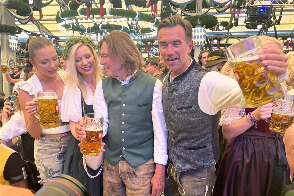 190. Oktoberfest: „Gegen die Krisen der Welt“ Drews und Silbereisen feiern zusammen. Britta Schultejans/dpa