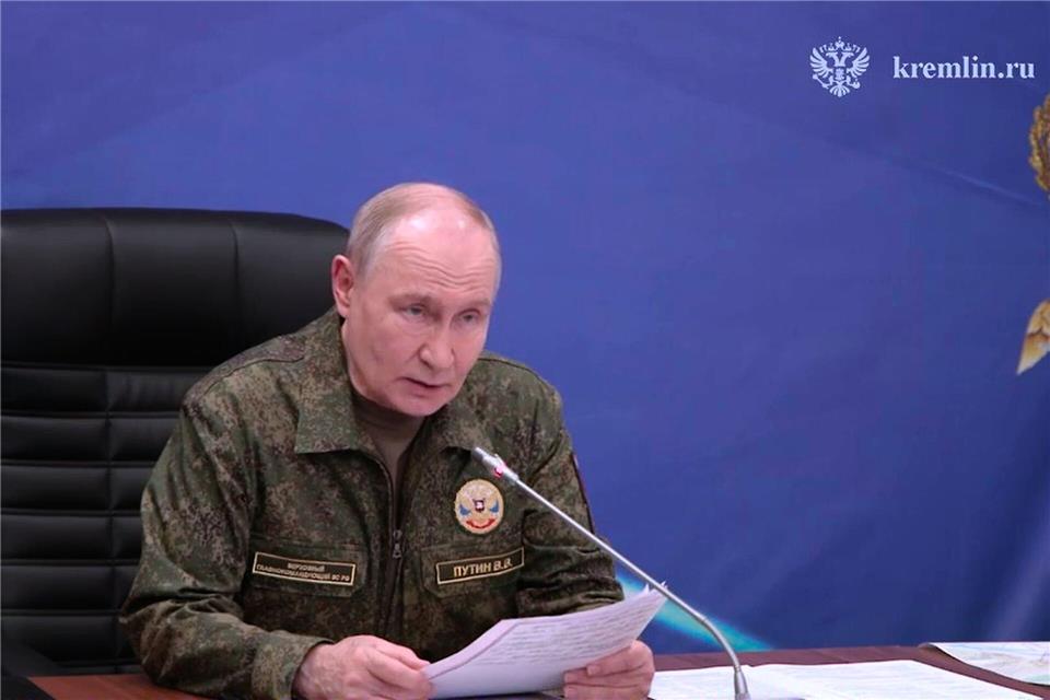 Drohte im Ukraine-Krieg schon indirekt mit einem Atomwaffeneinsatz: Russlands Präsident Wladimir Putin. (Archivbild)Uncredited/Russian Presidential Press Service/AP/dpa