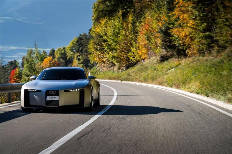 Düsenjäger oder Sportprototyp: Aus dieser Perspektive wirkt der Concept C ziemlich futuristisch.Audi AG/dpa-tmn