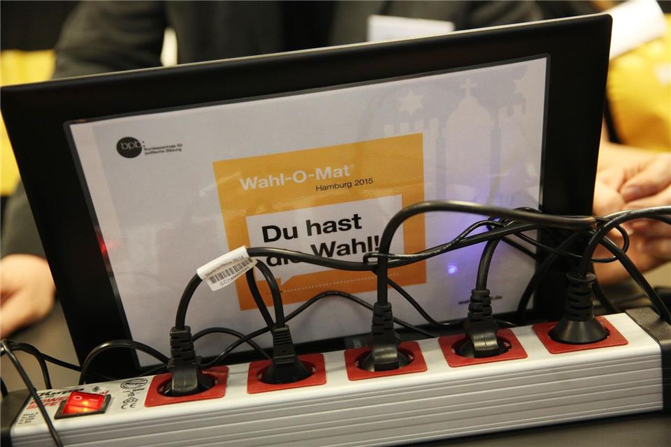 Durch Beantwortung von 38 Fragen sollen Nutzer des Wahl-O-Mats herausfinden, welche Partei ihnen am nächsten steht. (Symbolbild)picture alliance / dpa