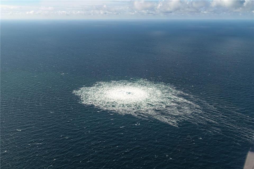 Durch die Explosionen im September 2022 wurden drei der vier Stränge der beiden Nord-Stream-Leitungen schwer beschädigt. (Archivbild)-/Danish Defence Command/dpa