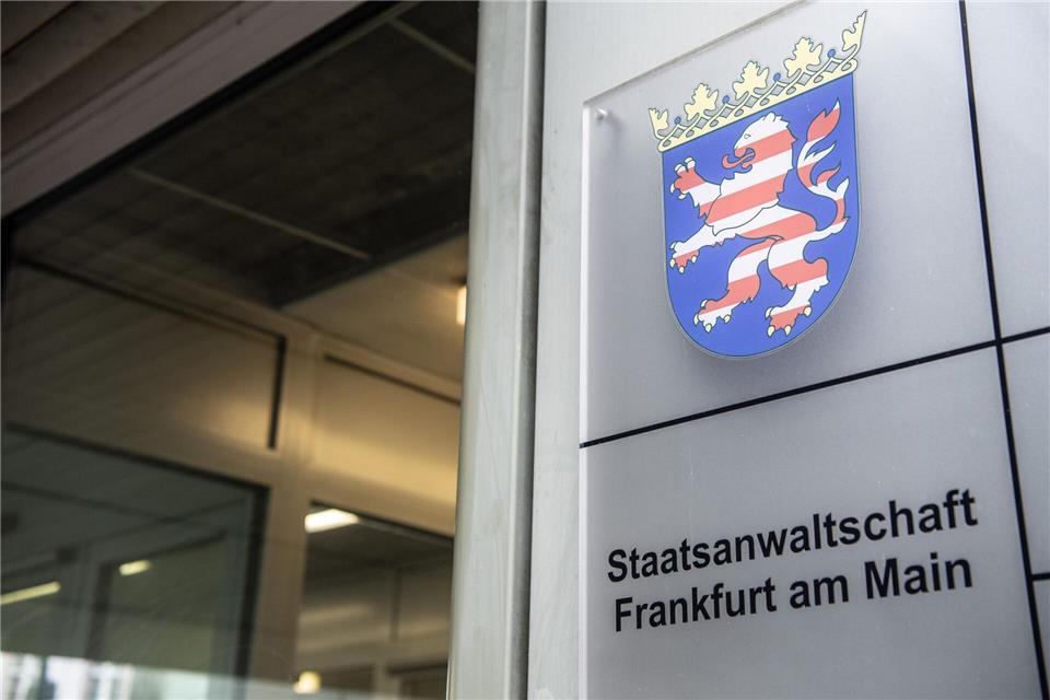 Durch die Öffentlichkeitsfahndung hoffen Staatsanwaltschaft und Bundespolizei auf Hinweise von Zeuginnen und Zeugen. (Archivbild)Boris Roessler/dpa