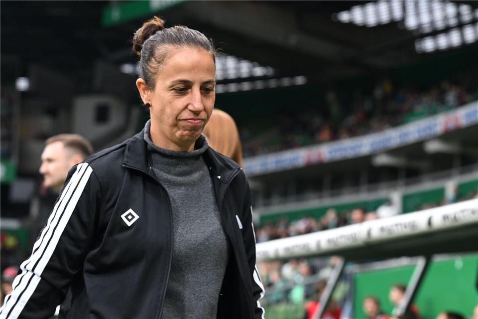 Durfte im DFB-Pokal wieder ein Erfolgserlebnis ihrer HSV-Fußballerinnen feiern: Cheftrainerin Liese Brancao (Archivbild)  Carmen Jaspersen/dpa