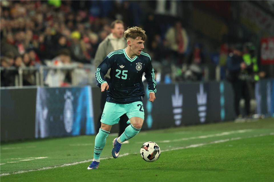 Dynamisch am Ball: Debütant Lennart Karl.Christian Charisius/dpa