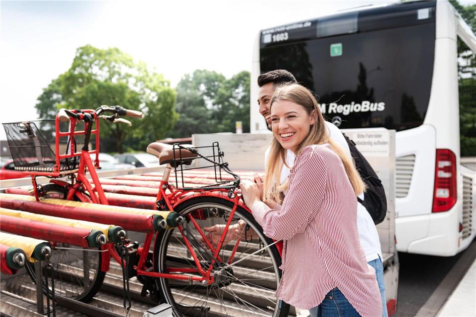 E-Bikes haben dafür gesorgt, dass die Nachfrage nach der Mitnahme auf einen Fietsenbus-Anhäneger deutlich zurückgegangen ist. 