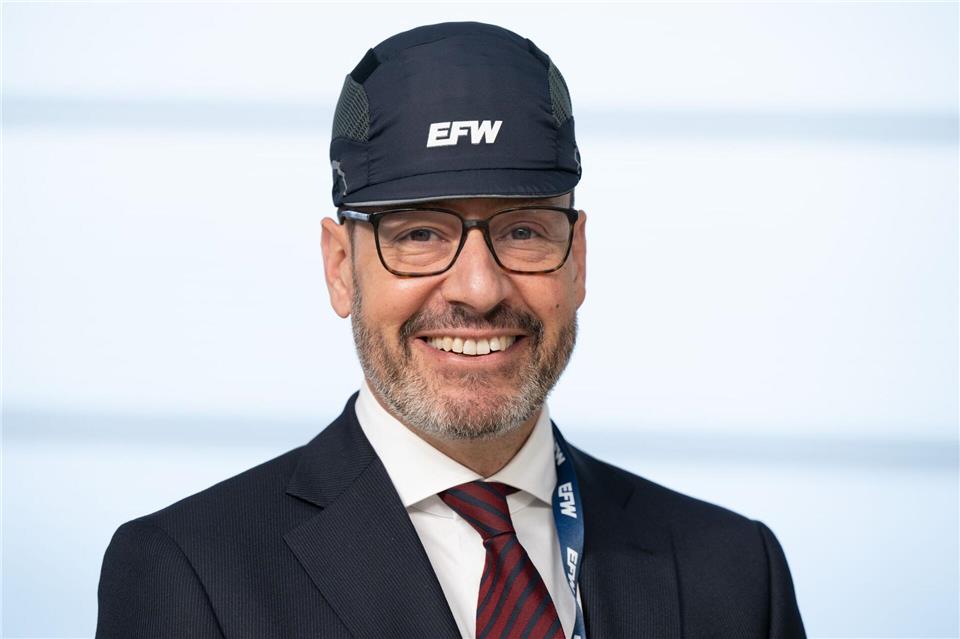 EFW-Geschäftsführer Jordi Boto sieht für eine Perspektive des Unternehmens auch die Politik in der Pflicht (Archivbild). Sebastian Kahnert/dpa