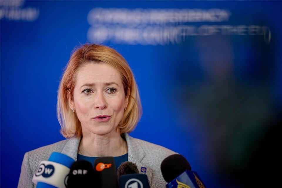 EU-Chefdiplomatin Kaja Kallas will nach der Abwahl Orbans bisherige Tabus bei Russland-Sanktionen infrage stellen.Kay Nietfeld/dpa