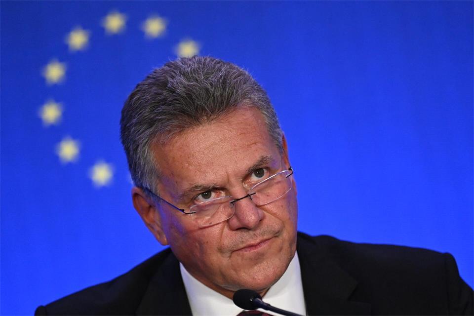 EU-Handelskommissar Sefcovic sprach in Peking mit seinem chinesischen Amtskollegen Wang. Johannes Neudecker/dpa