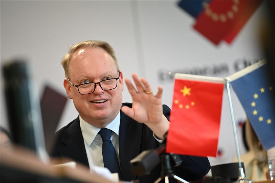 „Einbahnstraße“ China? Was sich für EU-Firmen ändern muss EU-Kammerpräsident Eskelund sieht bei China Handlungsbedarf. (Archivbild) Johannes Neudecker/dpa