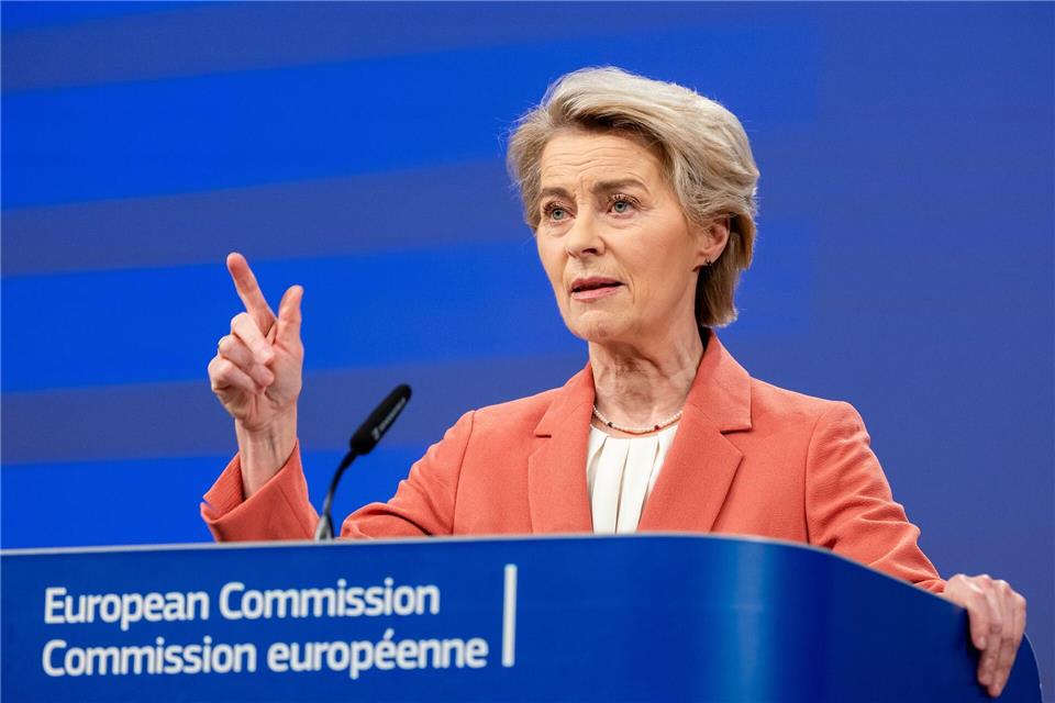 Große Ungewissheit - Was Europa bei neuen US-Zöllen fürchtet EU-Kommissionspräsidentin von der Leyen warnt vor einem Zollstreit. (Archivbild)Geert Vanden Wijngaert/AP/dpa