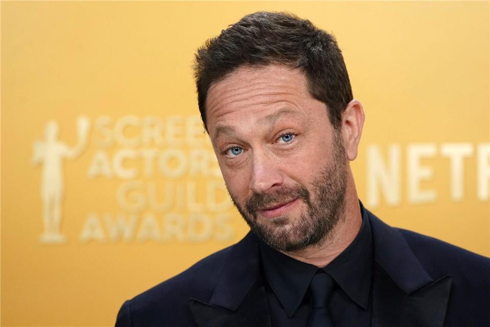 Ebon Moss-Bachrach spielt in der Sonderfolge zur Serie „The Bear“ mit. (Archivbild)Jordan Strauss/Invision via AP/dpa