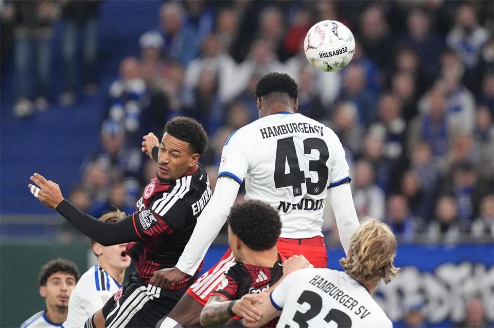 Echter Pokalfight zwischen dem HSV und Eintracht FrankfurtMarcus Brandt/dpa