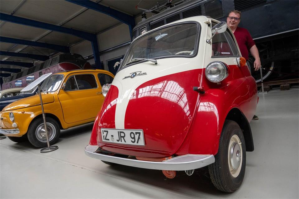 Ehedem günstig in der Anschaffung, und immer noch günstig in der Kfz-Versicherung: die BMW Isetta. Allerdings ist der einst „Knutschkugel“ genannte Oldtimer heute kaum noch zu bekommen. (Illustration) Stefan Sauer/dpa