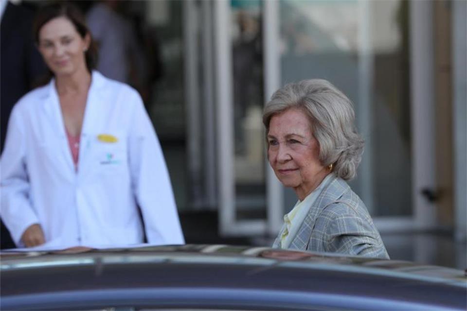 Ehefrau Sofía steht ihrem Mann bei. Foto: Jesús Hellín/Europa Press