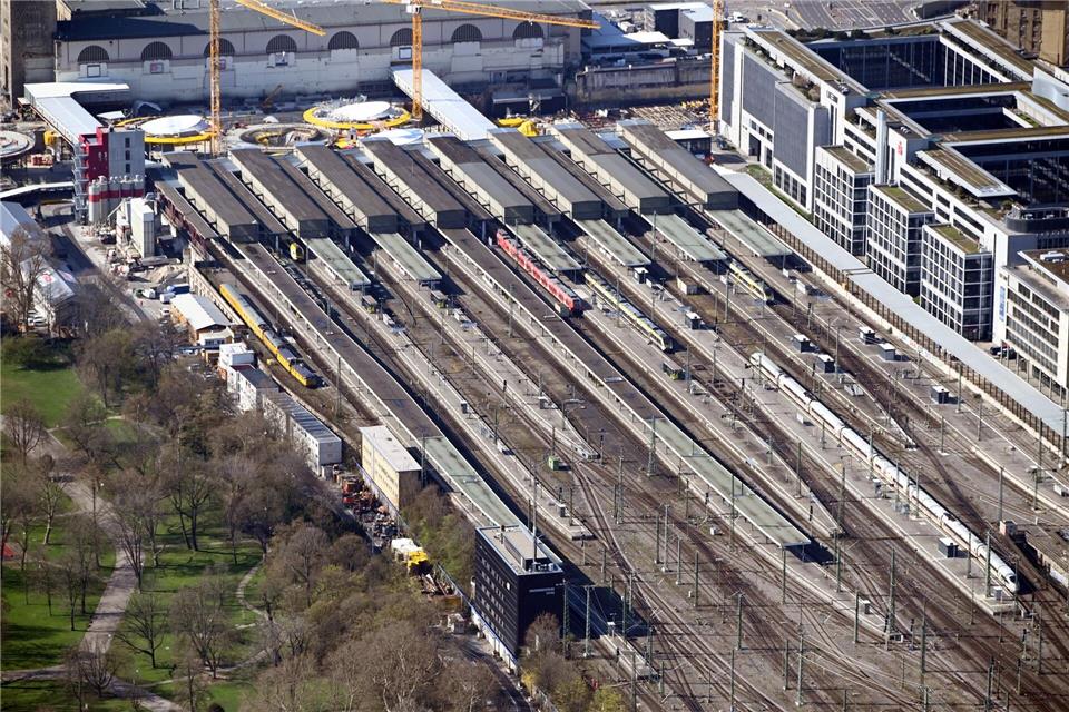 Eigentlich sollen auf dem Gelände Wohnungen entstehen.Uli Deck/dpa