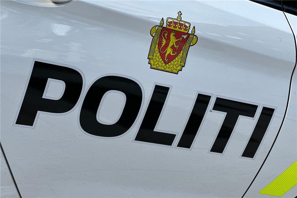 Ein 14-jähriger Norweger ist mit einem geklautem Bus bis nach Schweden gefahren. (Symbolbild)Steffen Trumpf/dpa