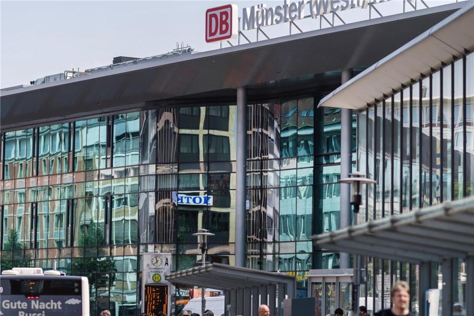 Ein 22-jähriger Raesfelder ist am Hauptbahnhof Münster festgenommen worden.