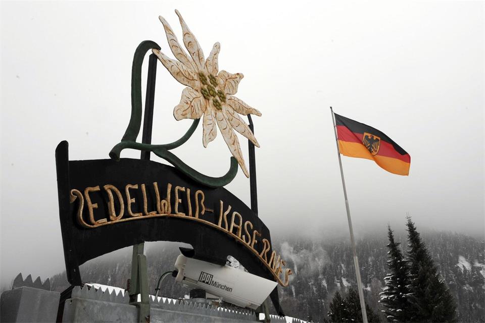 Ein 23 Jahre alter Rekrut der Mittenwalder Gebirgsjäger ist wenige Tage nach Dienstantritt gestorben. (Archivbild).picture alliance / dpa