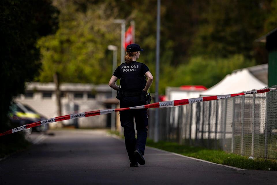 Ein 43-jähriger Schweizer ist festgenommen worden.Michael Buholzer/KEYSTONE/dpa