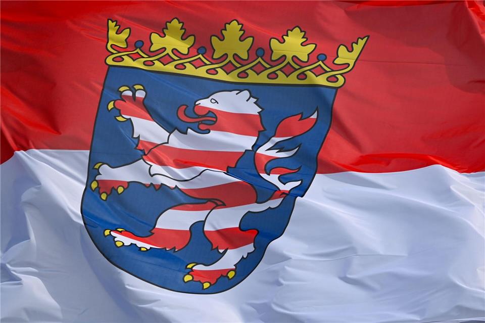 Ein Anstieg um 1,6 Prozent verzeichnet die Zahl der Beschäftigen für das Land Hessen im Vorjahr verglichen mit 2024. (Symbolbild)Arne Dedert/dpa