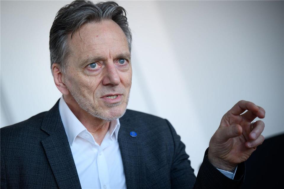 Ein Auslaufen der Übergangsregelung wäre fatal, sagt der Präsident des Bundeskriminalamts (BKA), Holger Münch. (Archivbild)Bernd von Jutrczenka/dpa