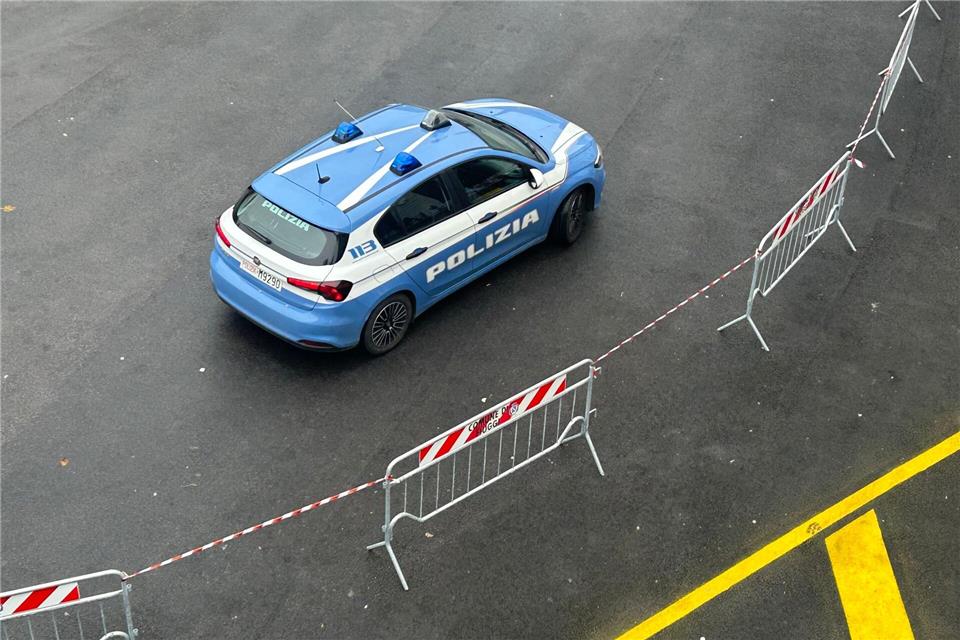 Ein Auto der italienischen Polizei. (Symbolbild)Christoph Sator/dpa