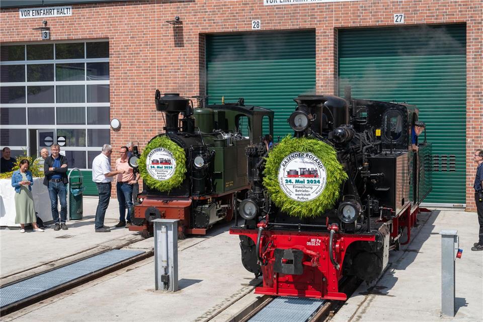 Ein Auto stößt mit der Schmalspurbahn „Rasender Roland“ zusammen. Verletzt wird niemand. (Archivbild)Stefan Sauer/dpa