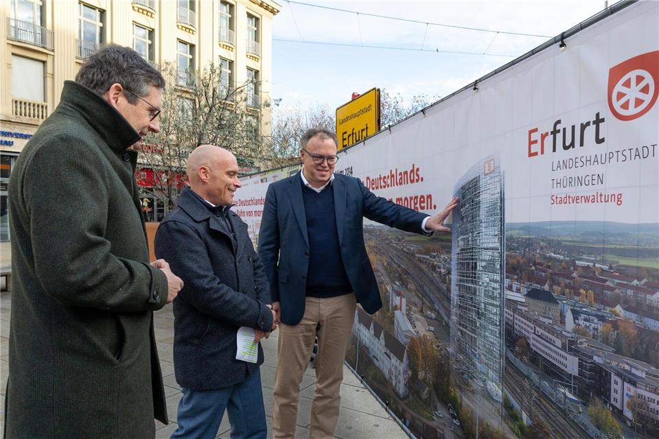 Ein Bahntower in Erfurt? Zumindest als Bildmontage ist die Idee bereits Realität.Michael Reichel/dpa