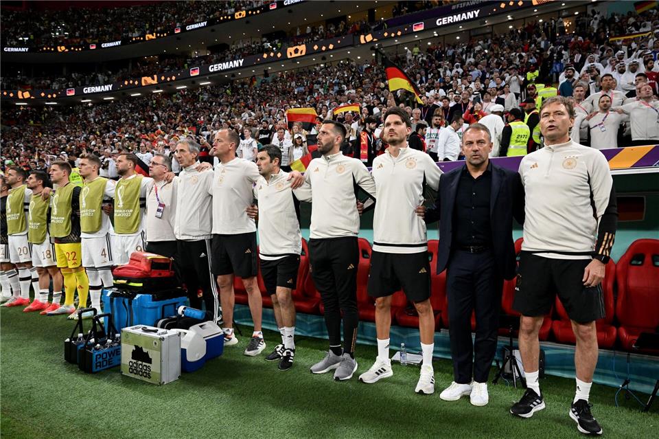 Ein Bild aus der Vergangenheit: Bei der WM 2026 will die FIFA die Ersatzspieler auch auf dem Platz sehen. (Archiv-Foto)Federico Gambarini/dpa