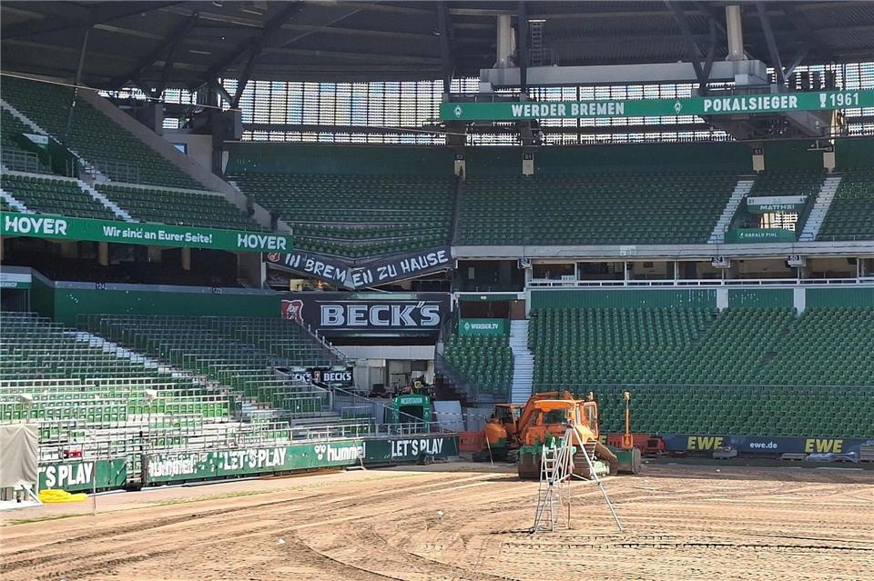 Ein Blick auf den Schaden im Weserstadion.Kai Moorschlatt/dpa