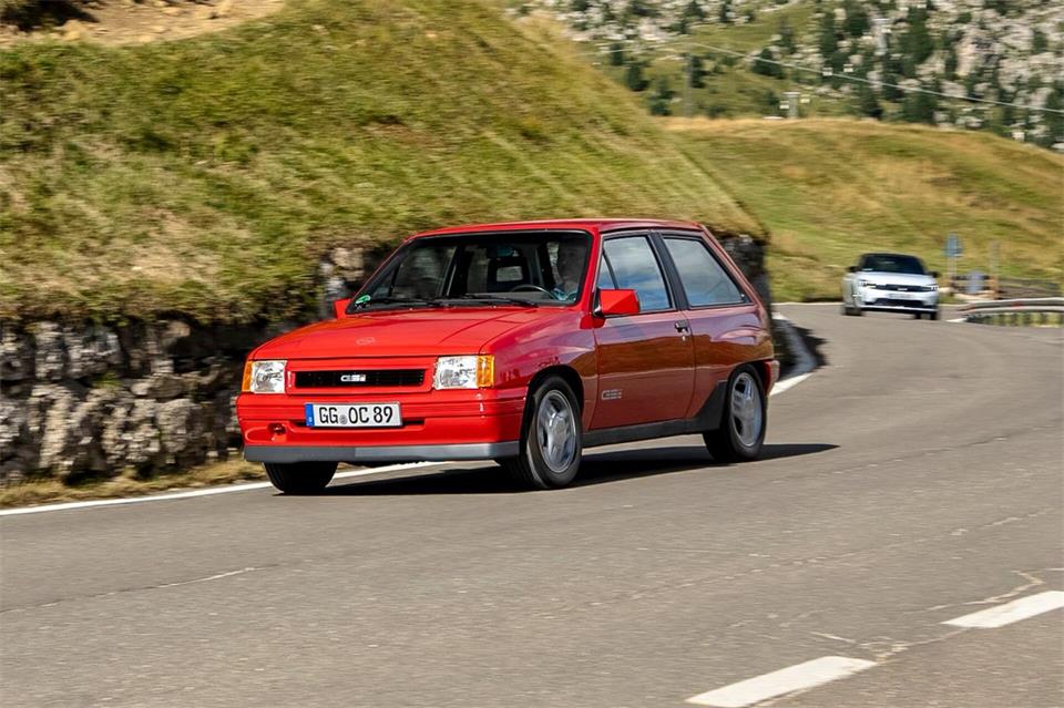 Ein Blick auf die Anfänge: Ja, so sah ein Opel Corsa einst aus - in der sportlichen Ausführung GSI. Dani Heyne/Opel Automobile GmbH/dpa-tmn