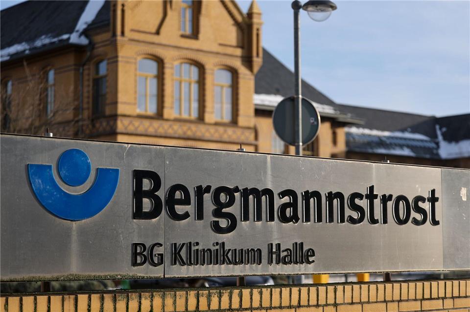 Ein Brand-Opfer aus Crans-Montana ist in die Schweiz zurückgekehrt. (Symbolbild)Jan Woitas/dpa