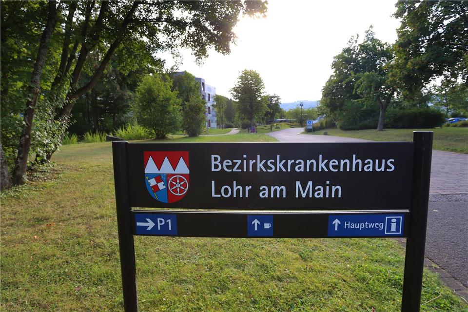 Ein Brandstifter war aus dem Bezirkskrankenhaus in Lohr am Main geflohen. (Archivbild)picture alliance / dpa