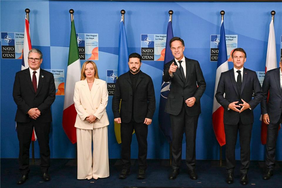 Ein E5-Treffen auf Spitzenebene gab es zuletzt 2025 - damals mit dem ukrainischen Präsidenten Selenskyj. (Archivbild)Ben Stansall/Pool AFP/AP/dpa