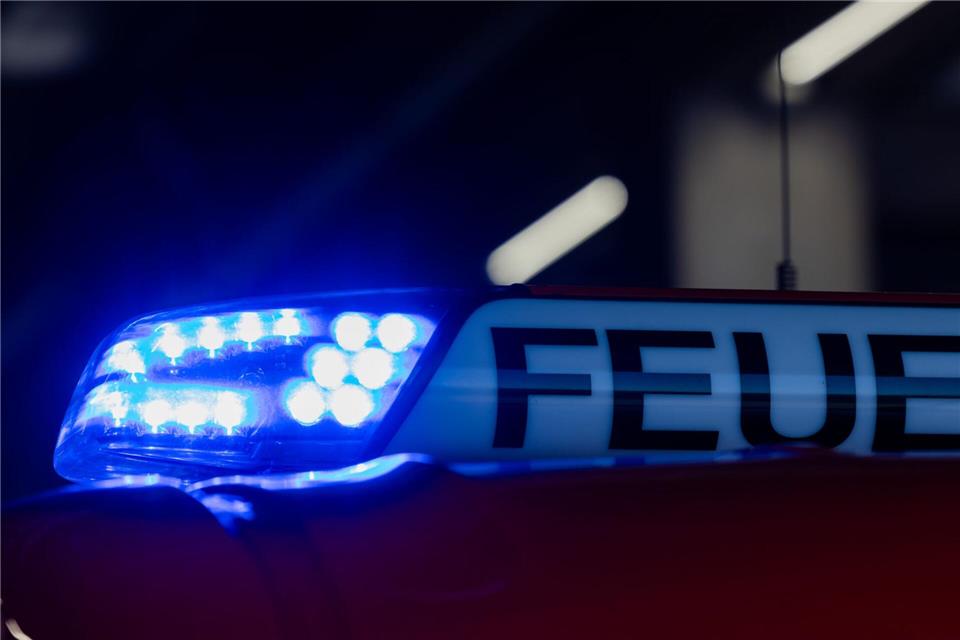 Ein Einfamilienhaus hat in Lichtenau gebrannt. (Symbolbild)Rolf Vennenbernd/dpa