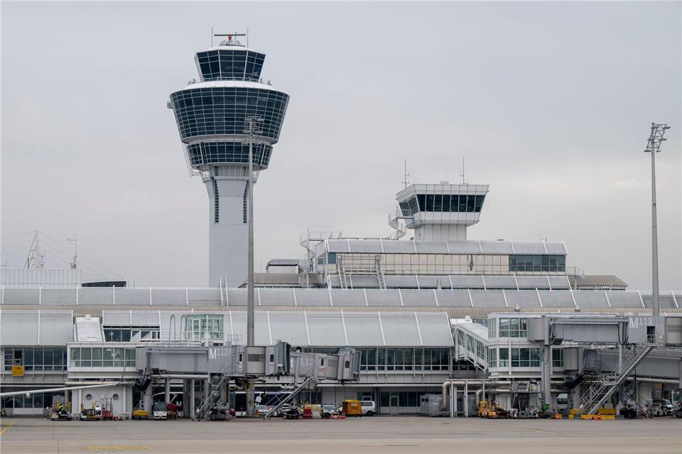 Ein Erweiterungsbau schafft am Münchner Flughafen Platz für bis zu sechs Millionen zusätzliche Passagiere. Peter Kneffel/dpa