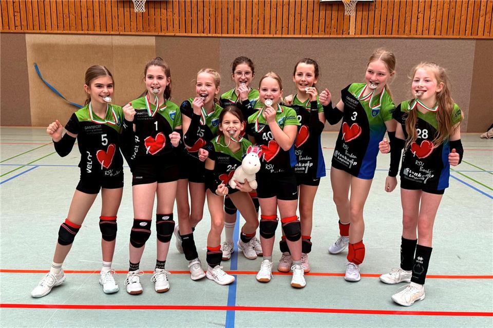 Ein Fall für die Westdeutsche Meisterschaft: Die U12 des RSV mit Ella Bauer, Sophie Bodaschko, Frieda Deelmann, Frida Hüning, Tilda Hüttemann, Lotte Lask, Edda Niehaus, Ida Probst und Julia Tokar.