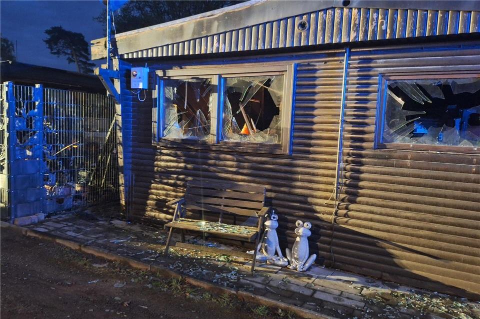 Ein Feuer auf einem Campingplatz in Mülheim an der Ruhr hat für Aufregung gesorgt. (Handout)Feuerwehr Mülheim an der Ruhr/dpa