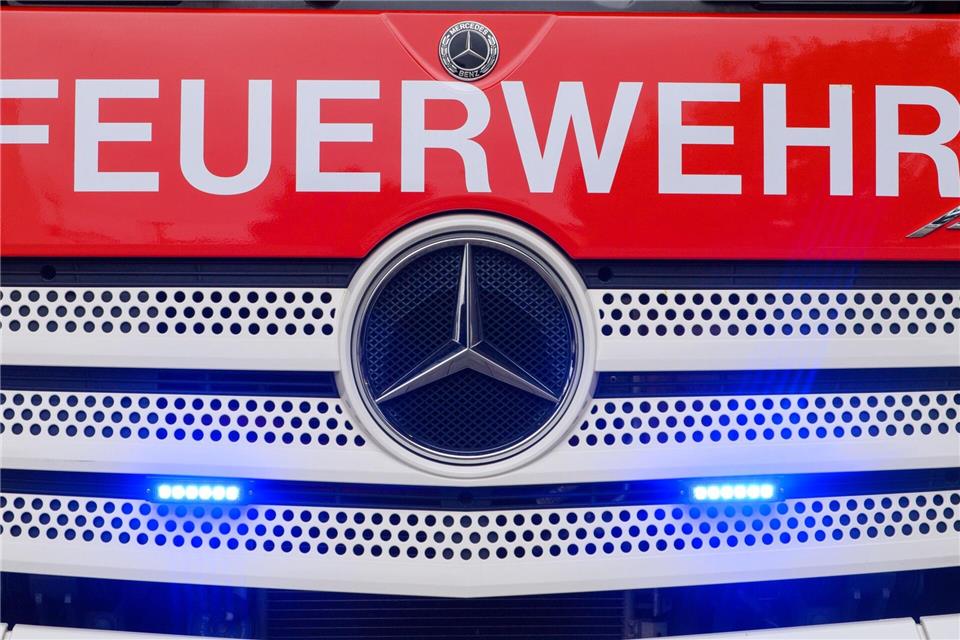 Leichenfund bei Feuer in Leipziger Wohnhaus Ein Feuer ist im Dachgeschoss eines Hauses in Leipzig ausgebrochen. (Symbolbild)Klaus-Dietmar Gabbert/dpa