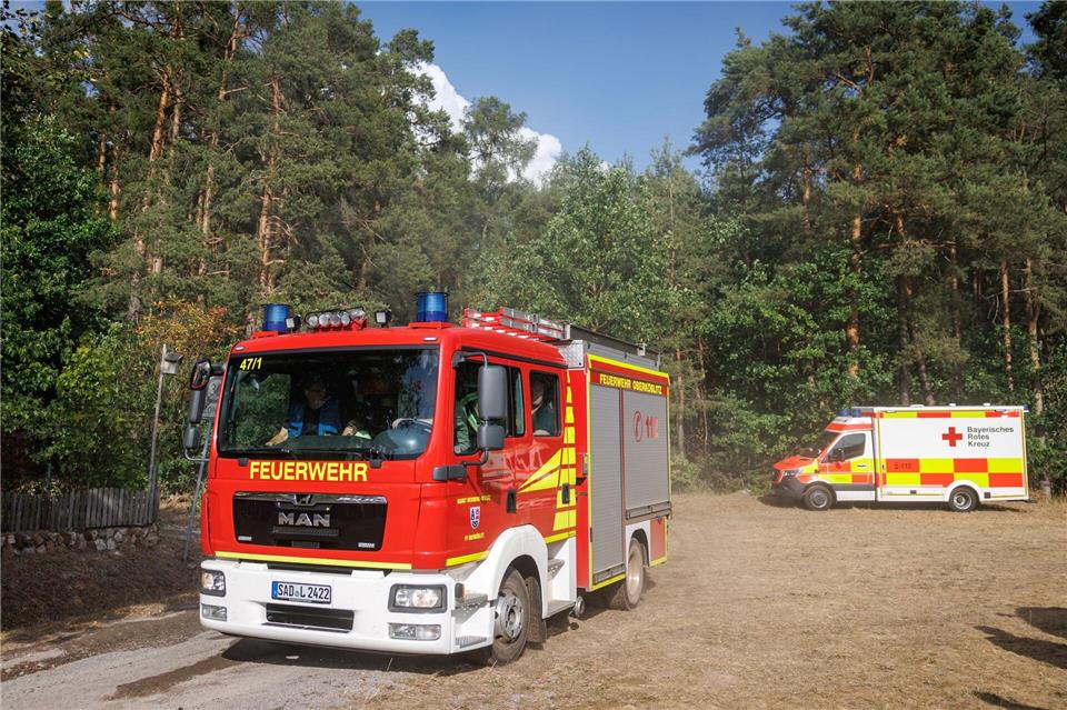 Ein Großaufgebot der Feuerwehr war bei dem Waldbrand bei Holzhammer im Einsatz. Daniel Karmann/dpa