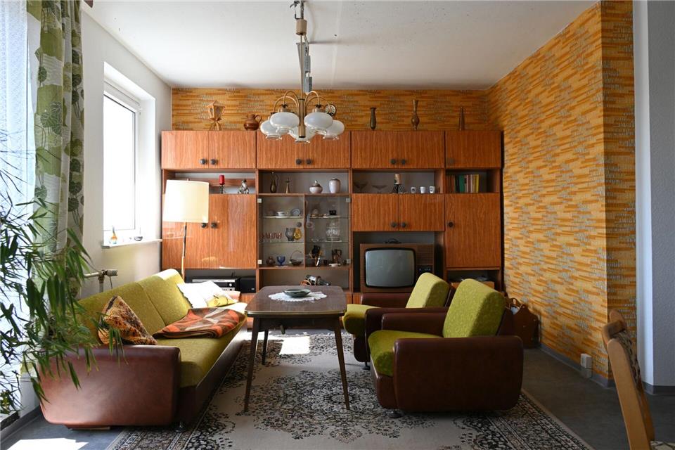 Ein Highlight im Blumen-Block-Gebäude ist eine im DDR-Stil eingerichtete Wohnung. Martin Schutt/dpa