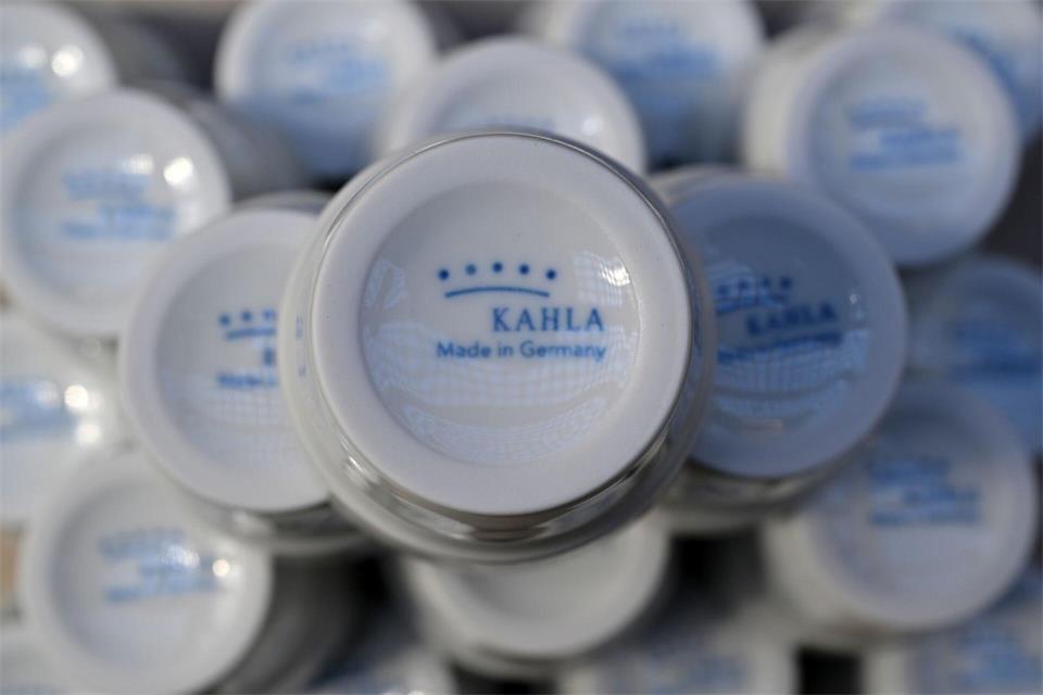 Ein Hoffnungsschimmer bleibt vorerst: Möglicherweise kann zumindest die Marke selbst und der Dekorationsbereich in Kahla erhalten bleiben.Martin Schutt/dpa
