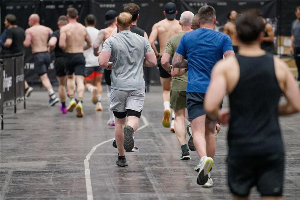 Ein Hyrox-Wettkampf bei der Fibo 2024.Henning Kaiser/dpa