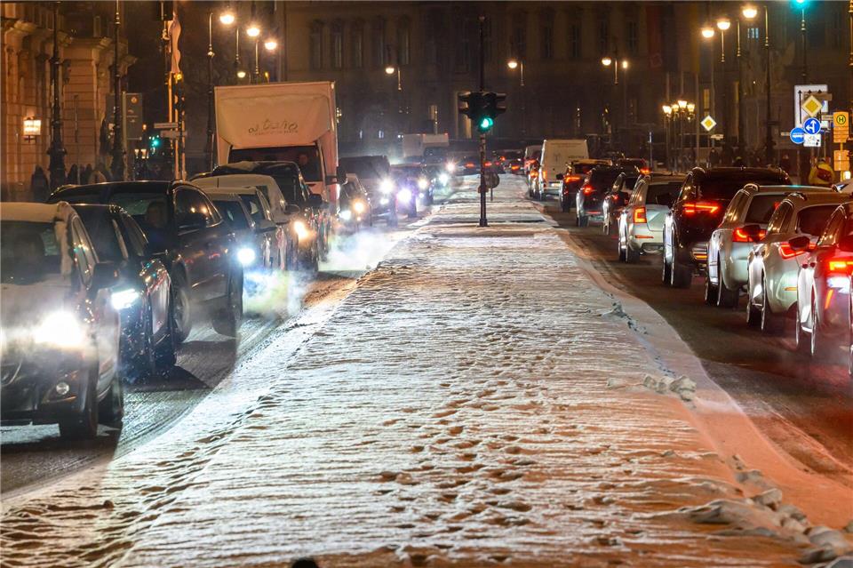 Ein Kurzurlaub in den Winterferien ist unter Berlinern sehr beliebt. (Symbolbild)Soeren Stache/dpa