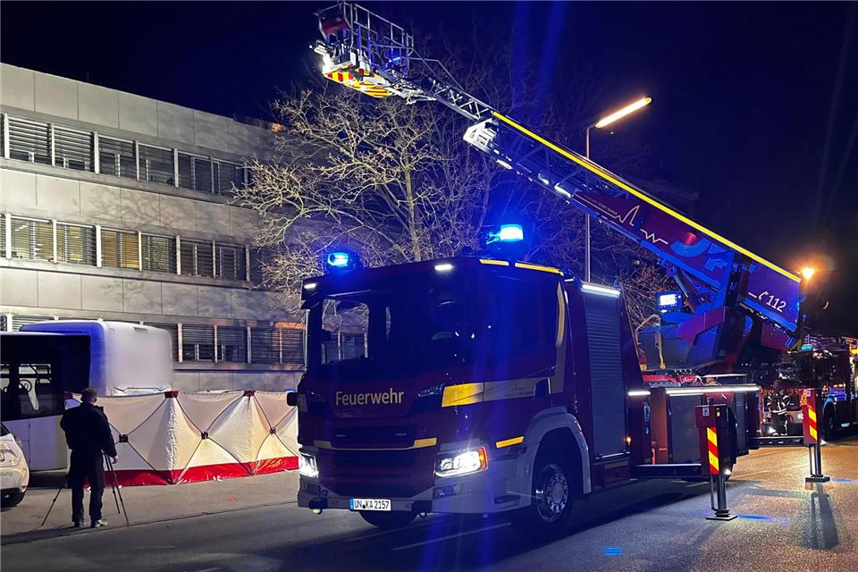 Ein Linienbusfahrer hat einen 14 Jahre alten Fahrradfahrer in Kamen im Kreis Unna überfahren und tödlich verletzt. Justin Brosch/dpa